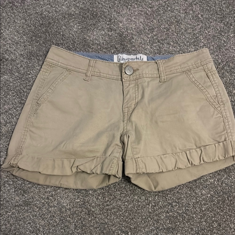 Aeropostale Women's Tan Shorts